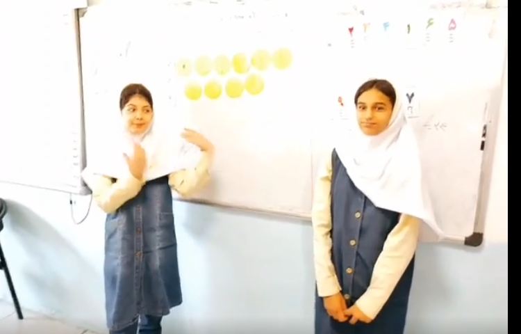 مسابقه بازی و ریاضی دانش آموزان پایه ششم دبستان دخترانه پرتوعلوی